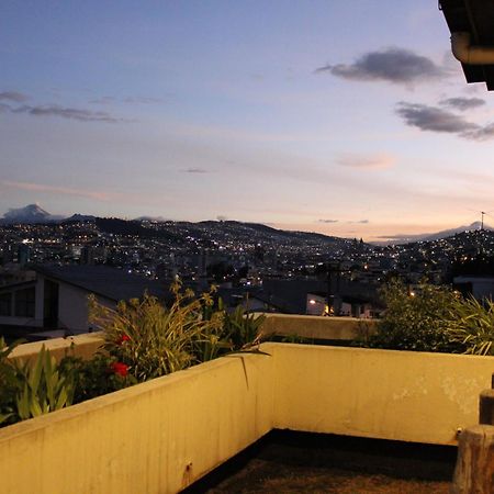 Casa De Tulia Quito Exterior foto